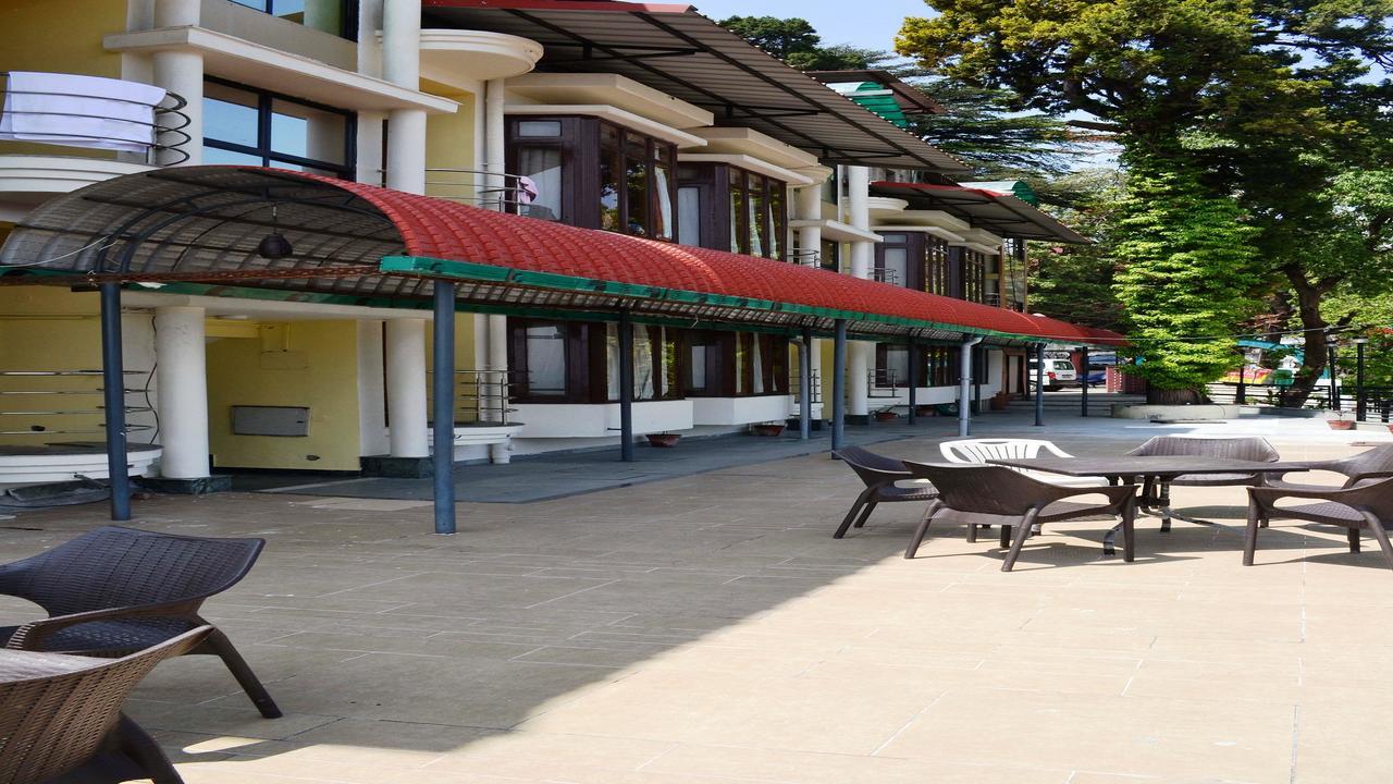 Oyo 19024 Majestic Oak Bush Hotel Mussoorie Exterior photo